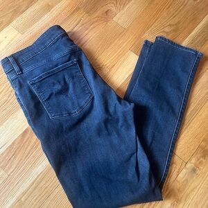 Levi’s black jeans